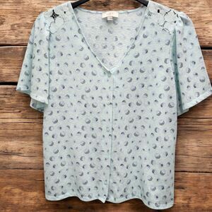 Loft Button Up Shirt Top Womens Medium Light Blue Dots Lace On Shoulder V-Neck